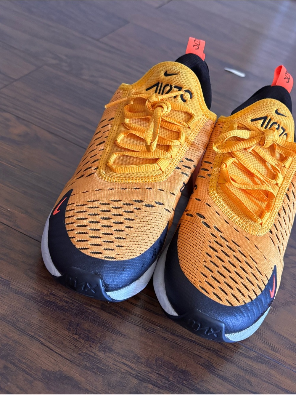 Nike university gold air max 270 size 5Y, W7 - Picture 7 of 8